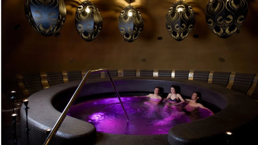 LE TERME DI OLIMIA CAM VIAGGI piscina jacuzzi