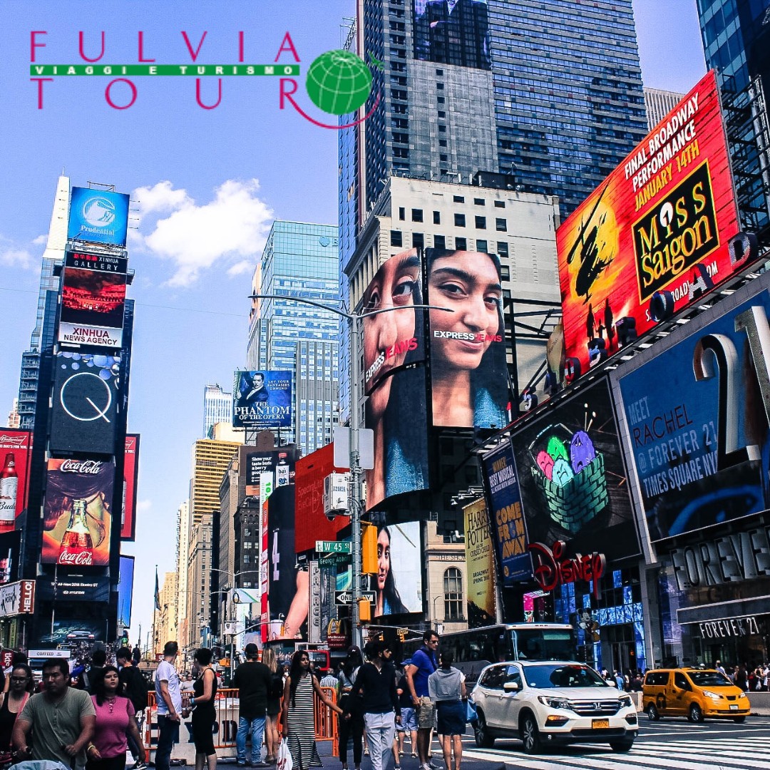 NEW YORK - TIME SQUARE FULVIA TOUR NEW YORK - TIME SQUARE FULVIA TOUR