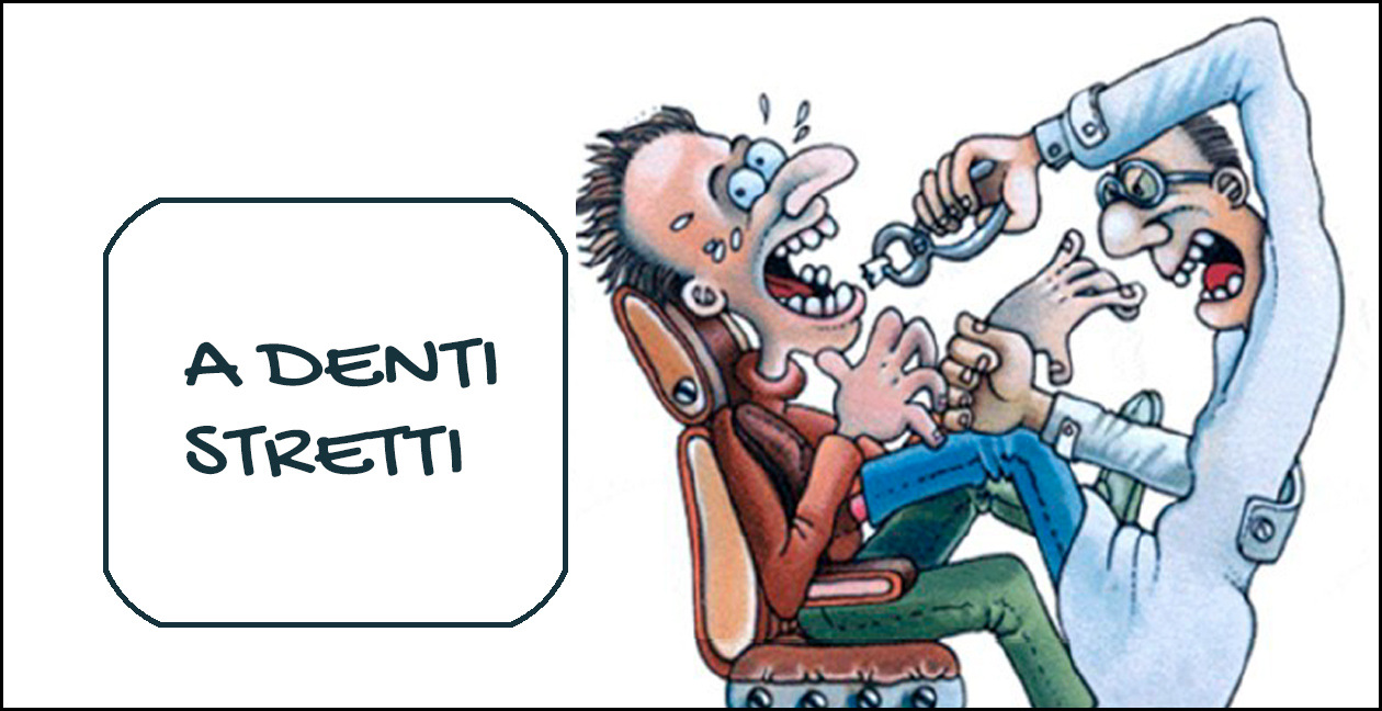 a denti stretti